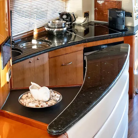 Luxury Yacht 